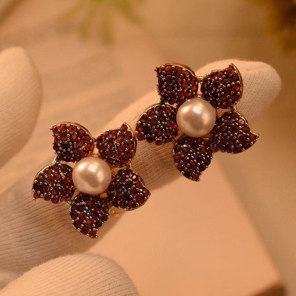 Sparkling Unique Design Gold Plated Crystal Stones Earrings For Girls/women