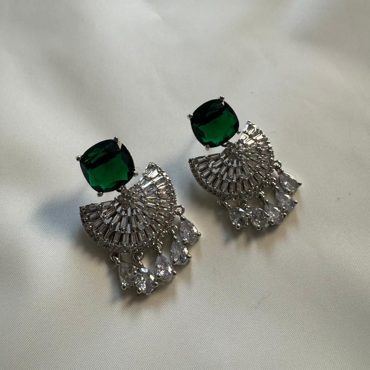 Elegant Design Silver Plated Crystal Stones Earrings For Girls/women