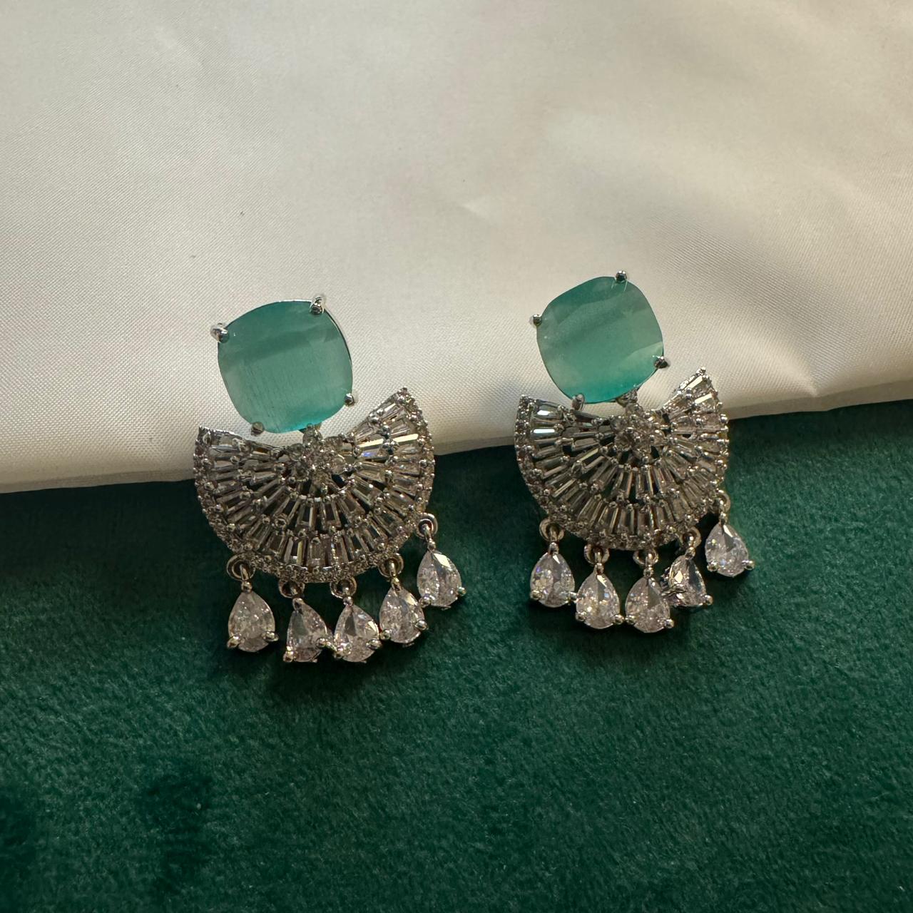 Elegant Design Silver Plated Crystal Stones Earrings For Girls/women