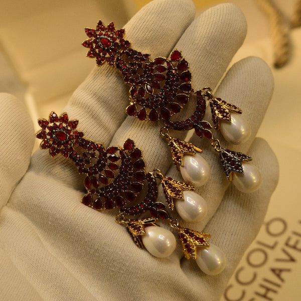 Stylish Unique Design Gold Plated Crystal Stones Earrings For Girls/women