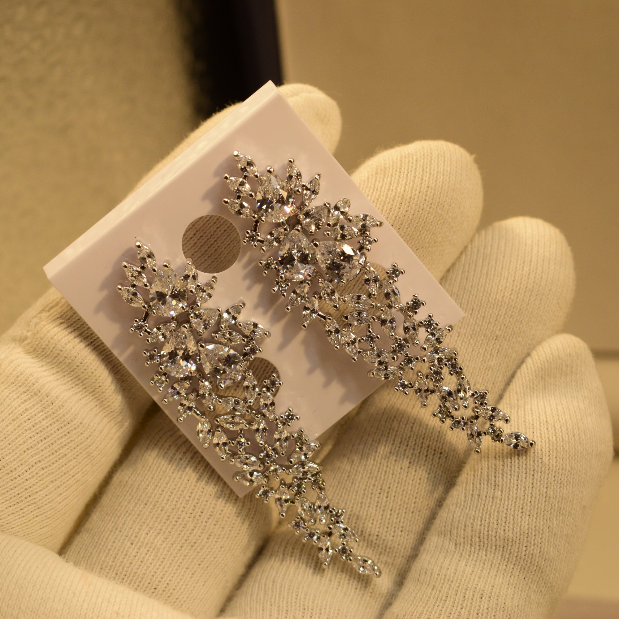 Fancy Design Silver Plated Crystal Stones Earrings For Girls/women