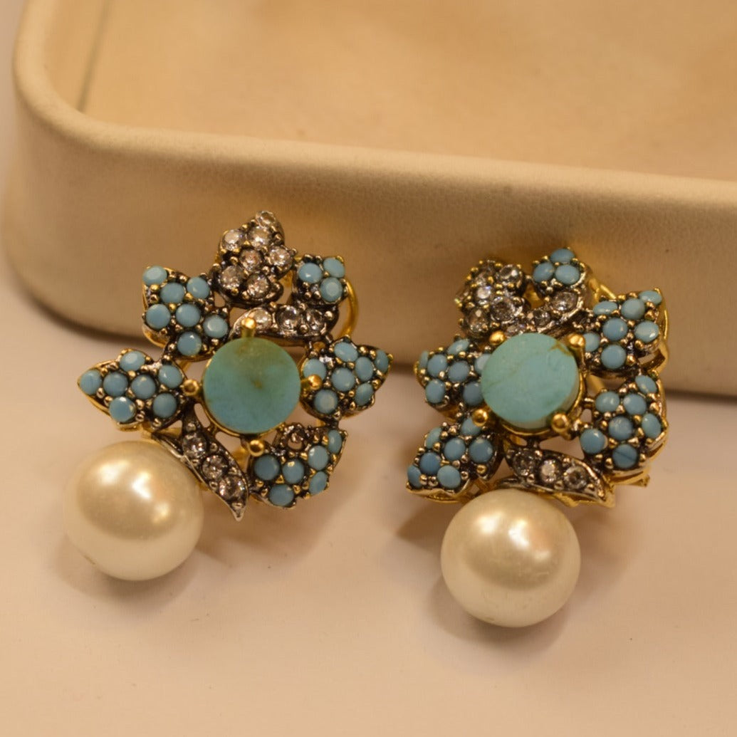 Stylish Design Golden Farozi Stones Earrings For Girls/women.