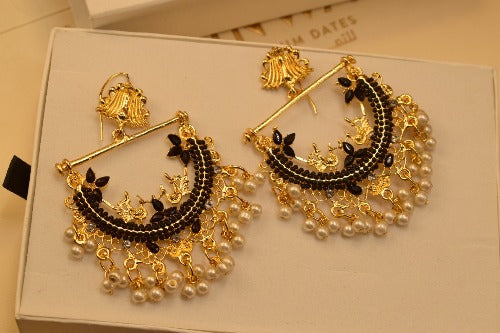 Elegant Design Golden White/Red/Green/Black Stones Earrings For Girls/women.