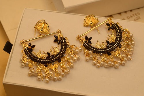 Elegant Design Golden White/Red/Green/Black Stones Earrings For Girls/women.