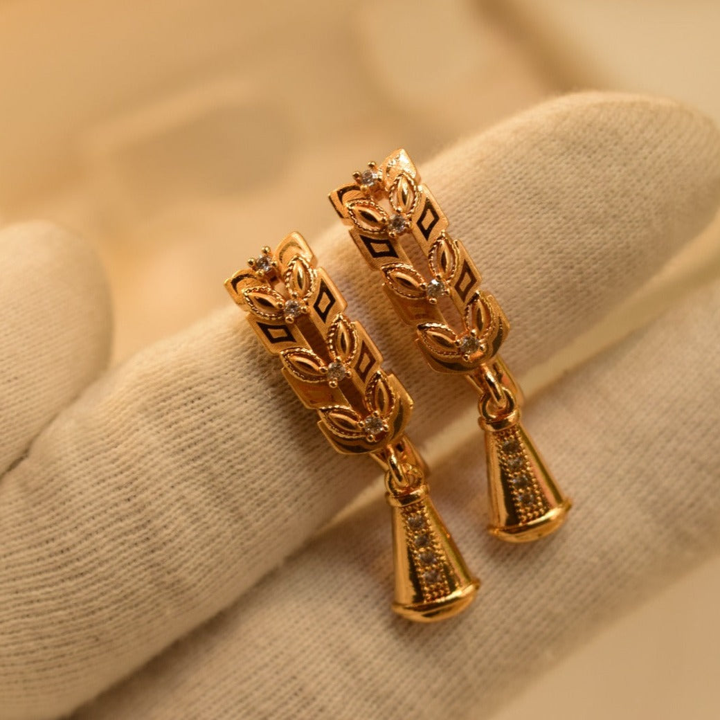 Elegant Design Gold Plated Earrings For Girls/women