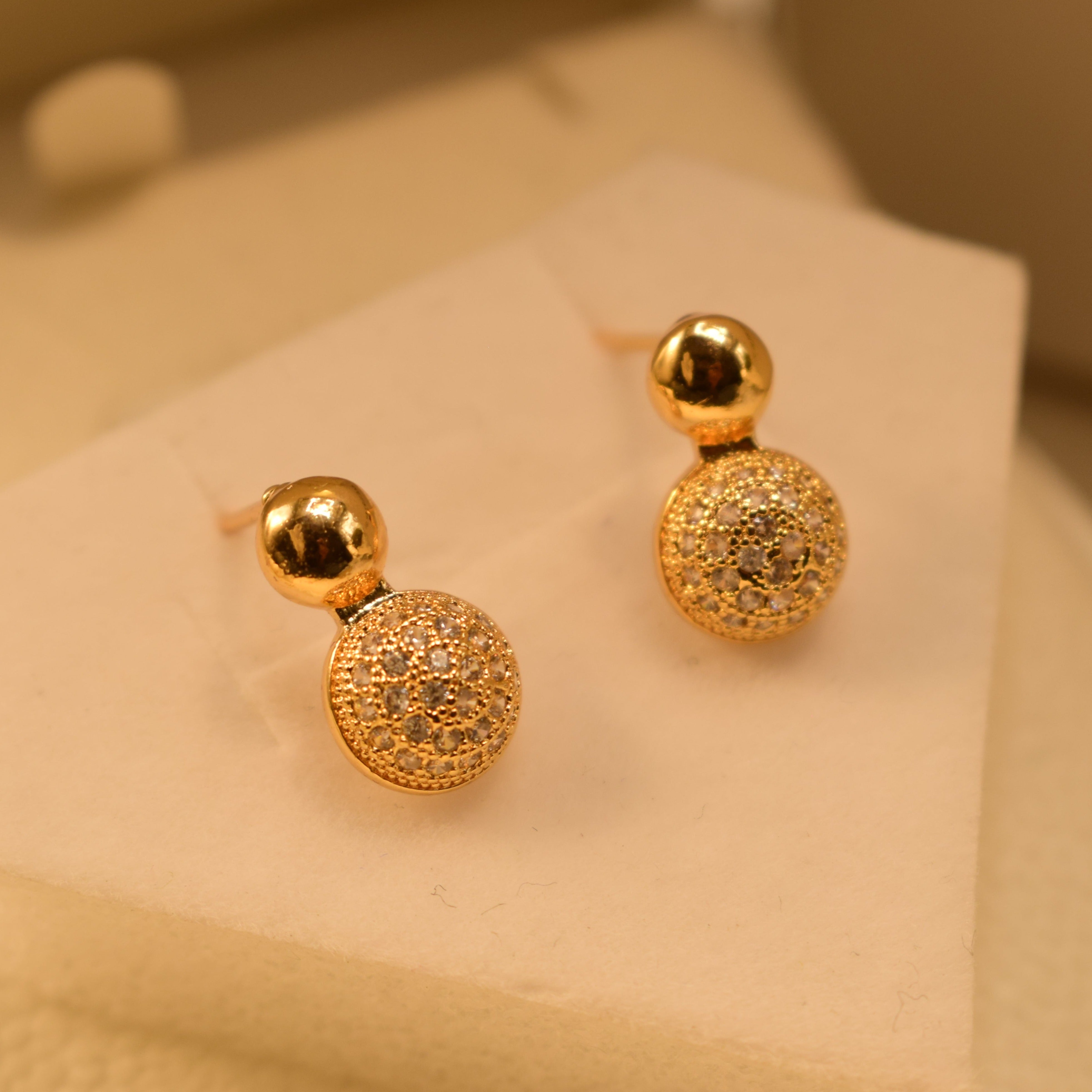 Elegant Golden Design Earrings for Girls/Women