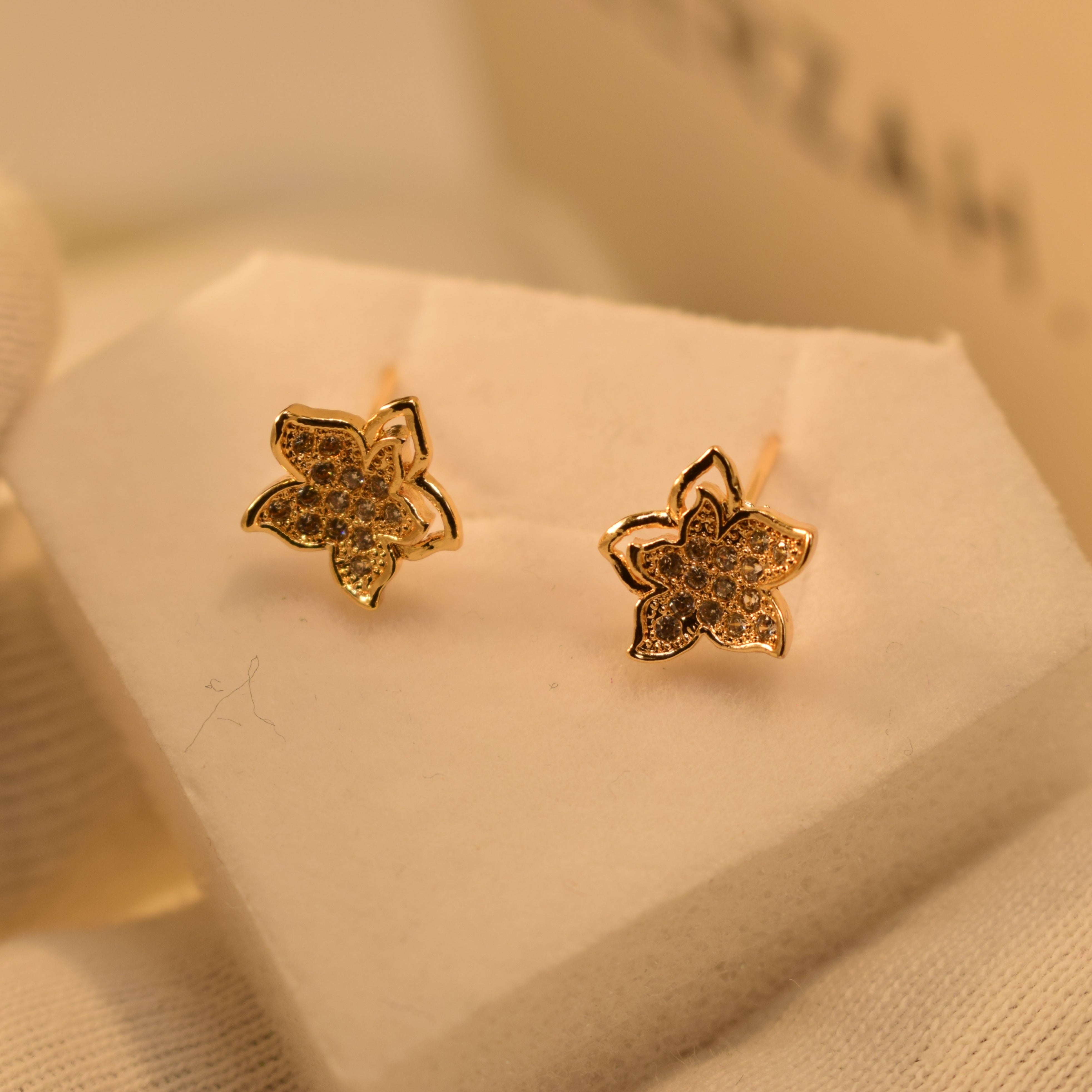 Stylish Flower Design Golden Earrings for Girls/Women