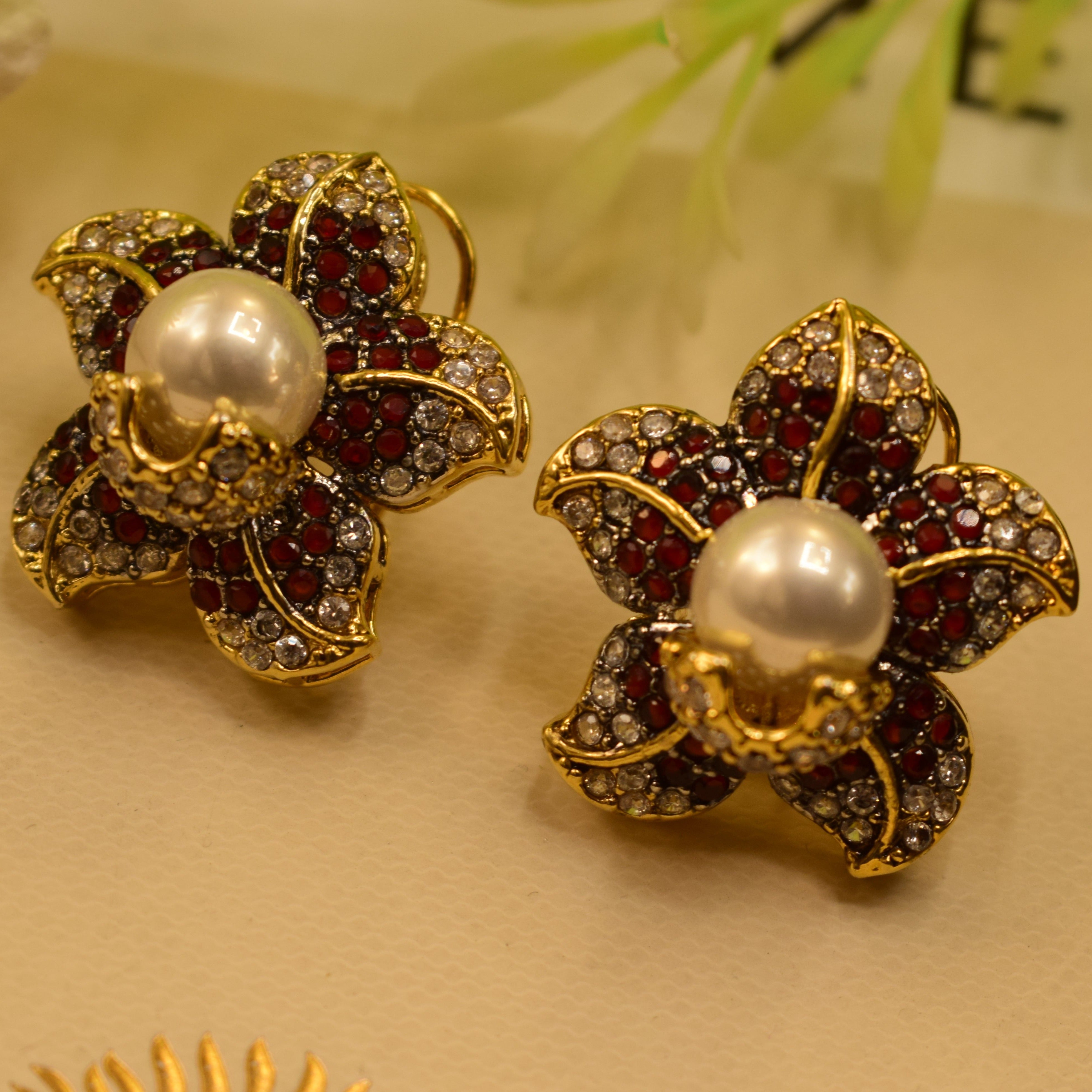 Stylish Gold Plated Earrings For Girls/women