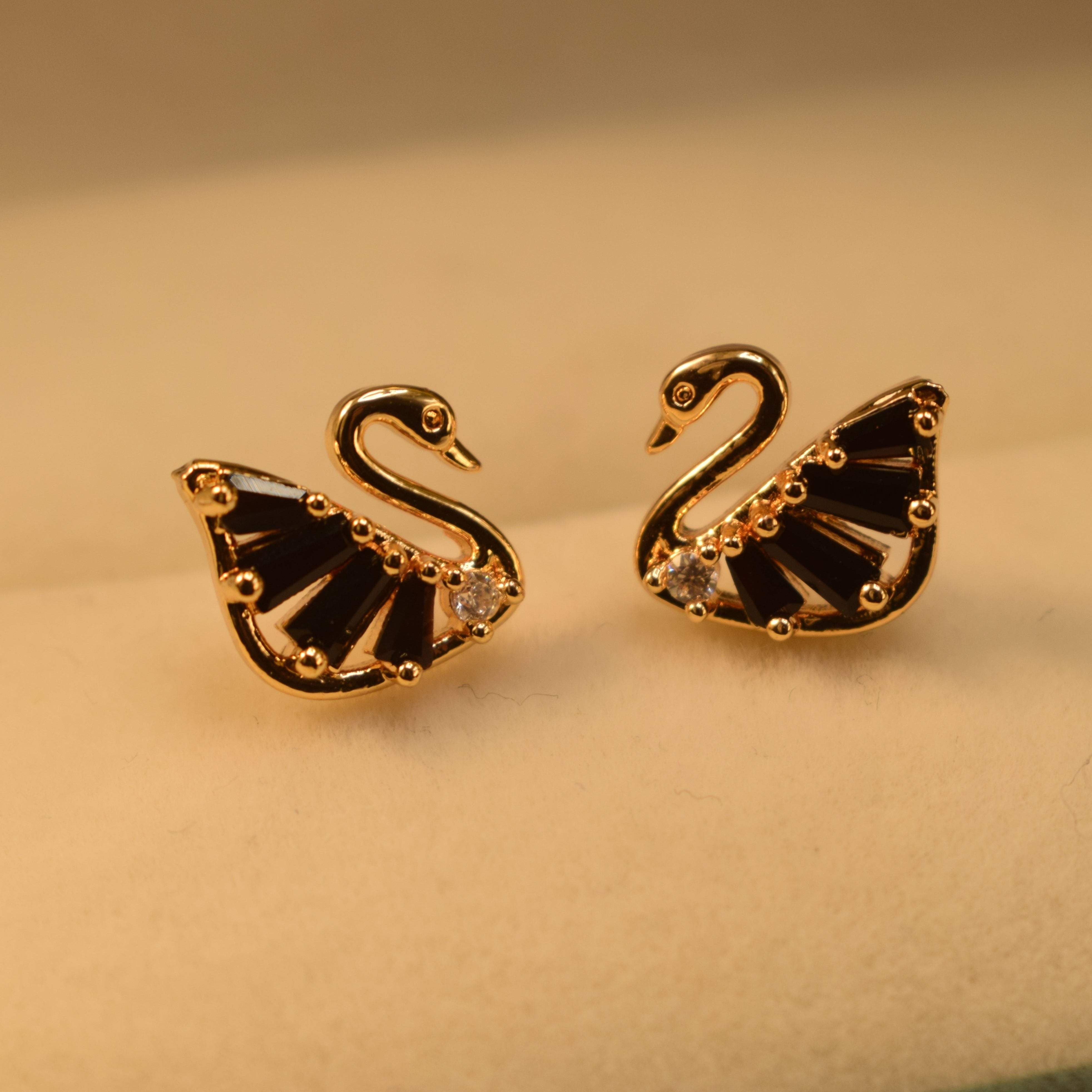 Elegant Duck Design Earrings For Girls/women