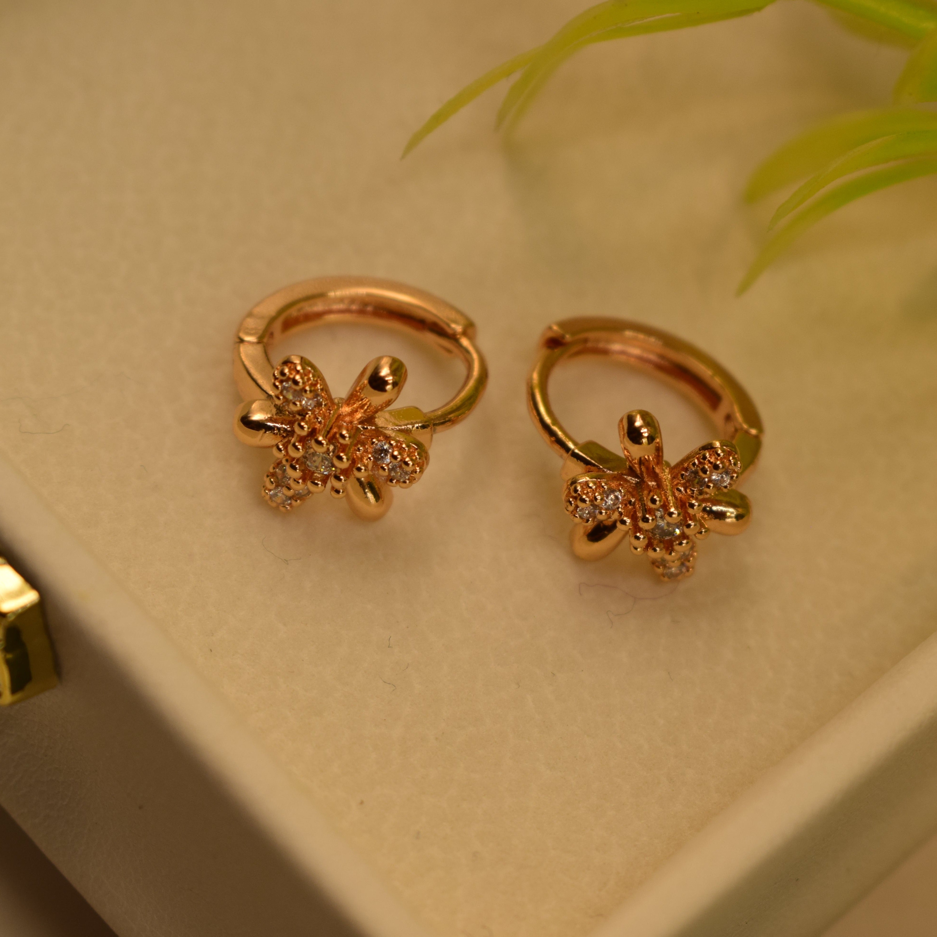 Beautiful Golden Earrings For Girls/women