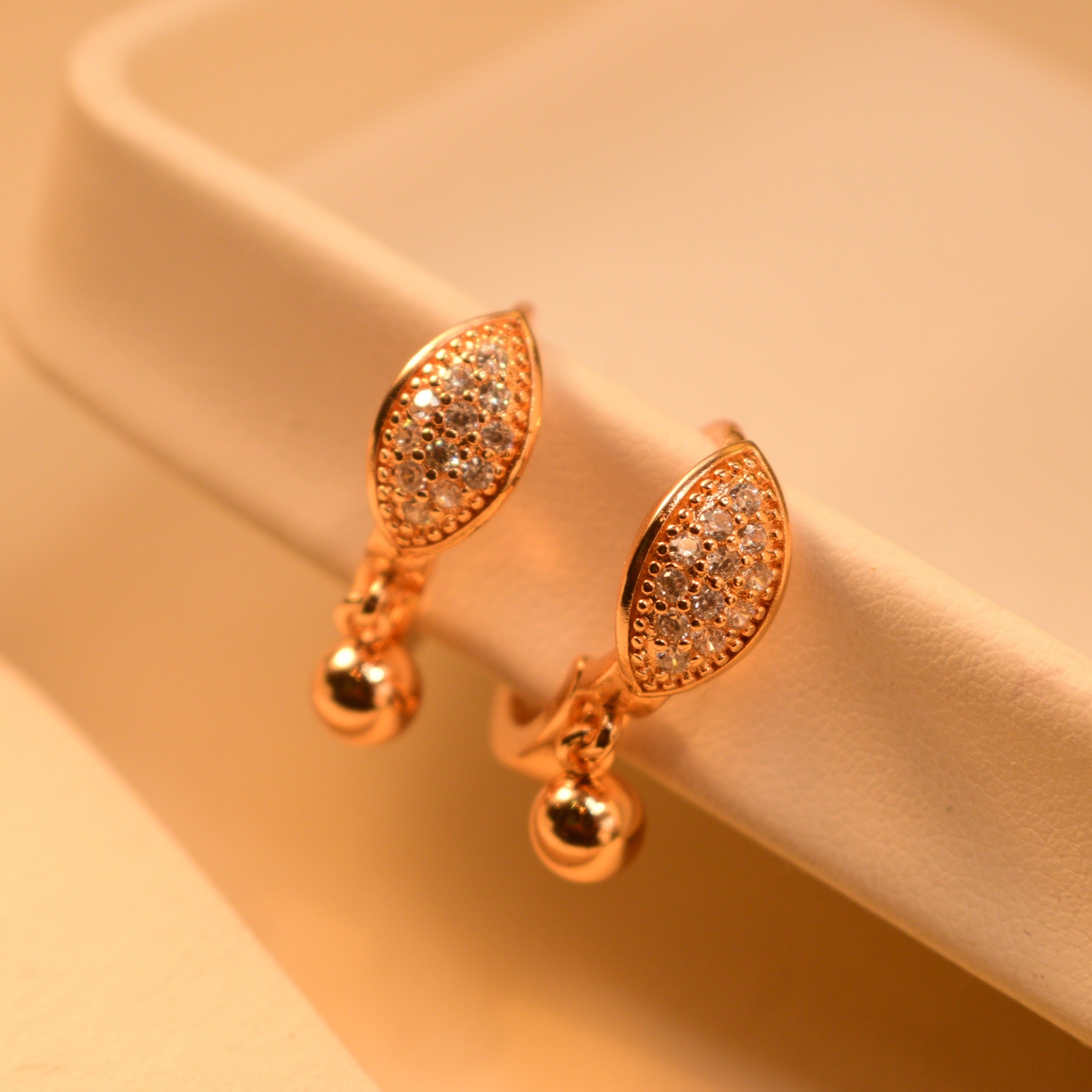 Beautiful Unique Design Gold Plated Earrings For Girls/women