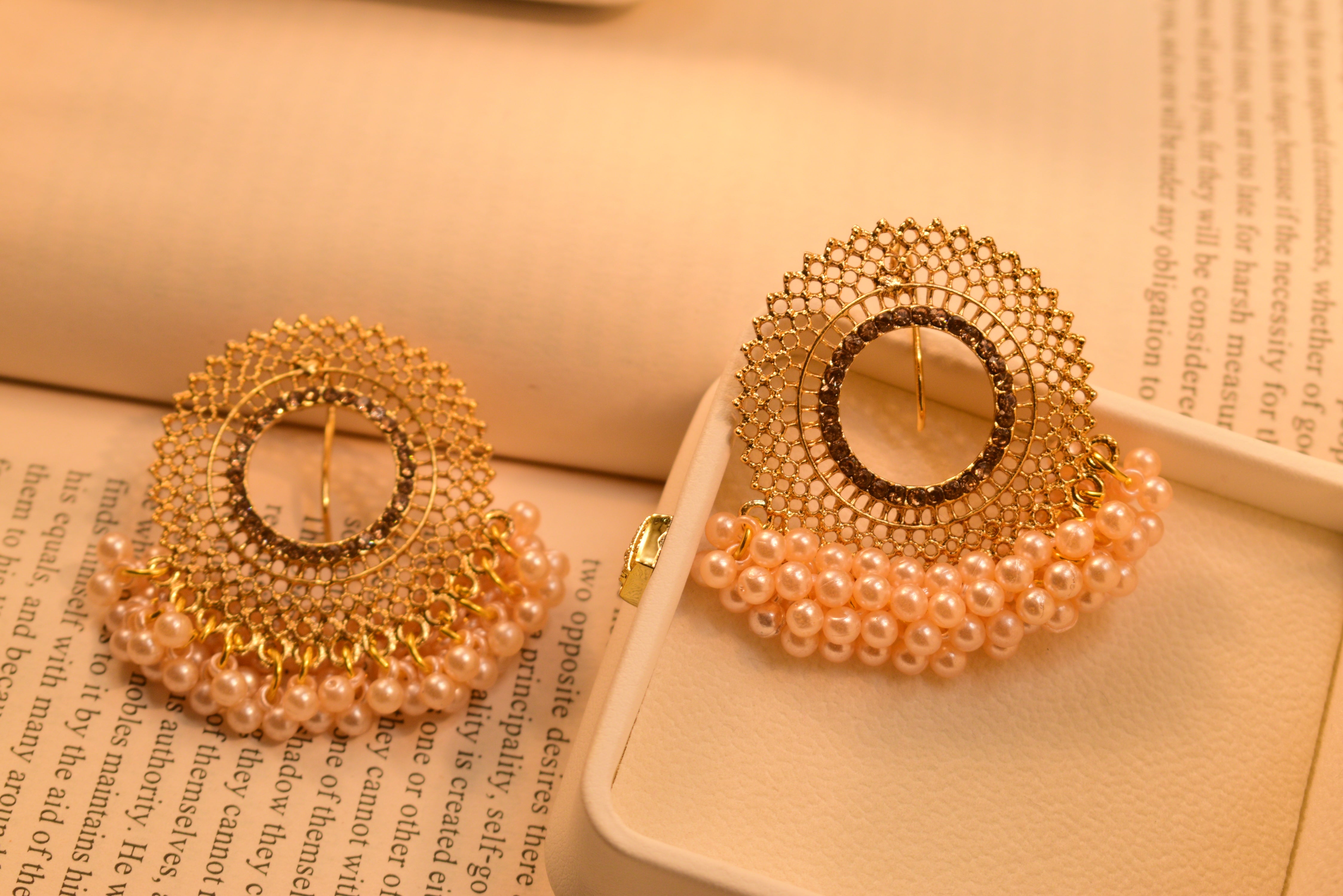 Elegant Fancy Design Pearl Earrings For Girls/women