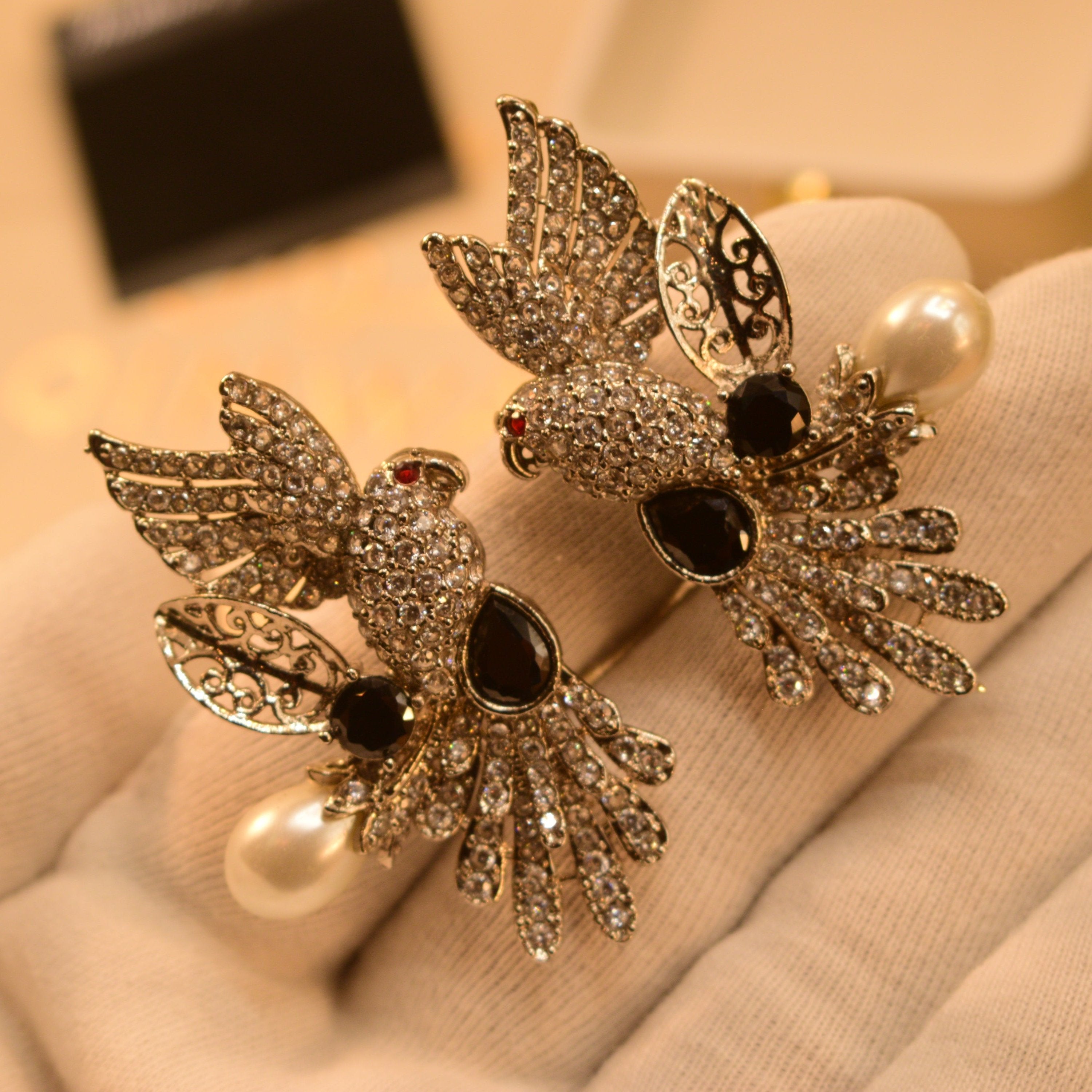 Elegant Bird Design Crystal Stones Earrings For Girls/women