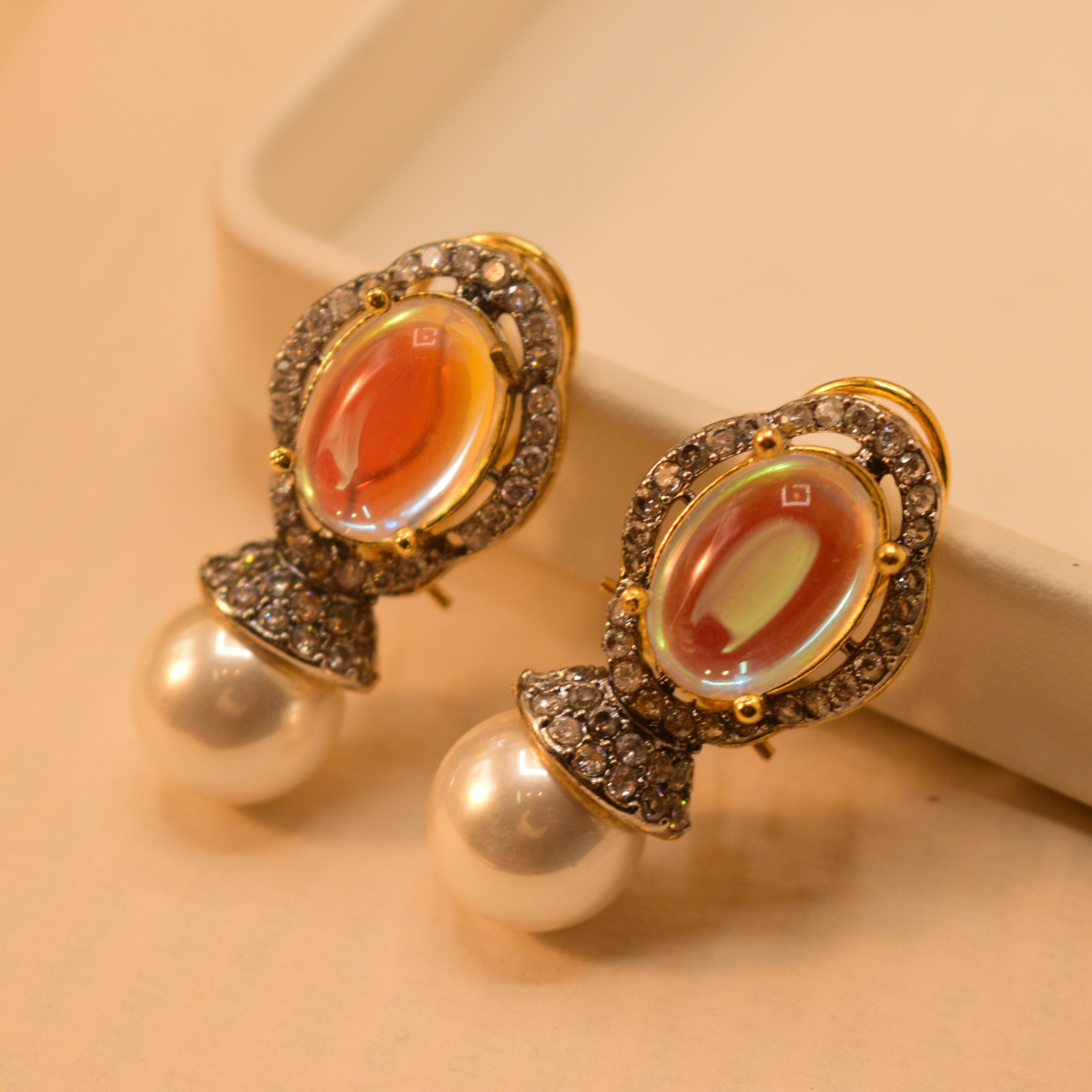 Glamorous Stylish Big Stone Pearl Earrings For Girls/women