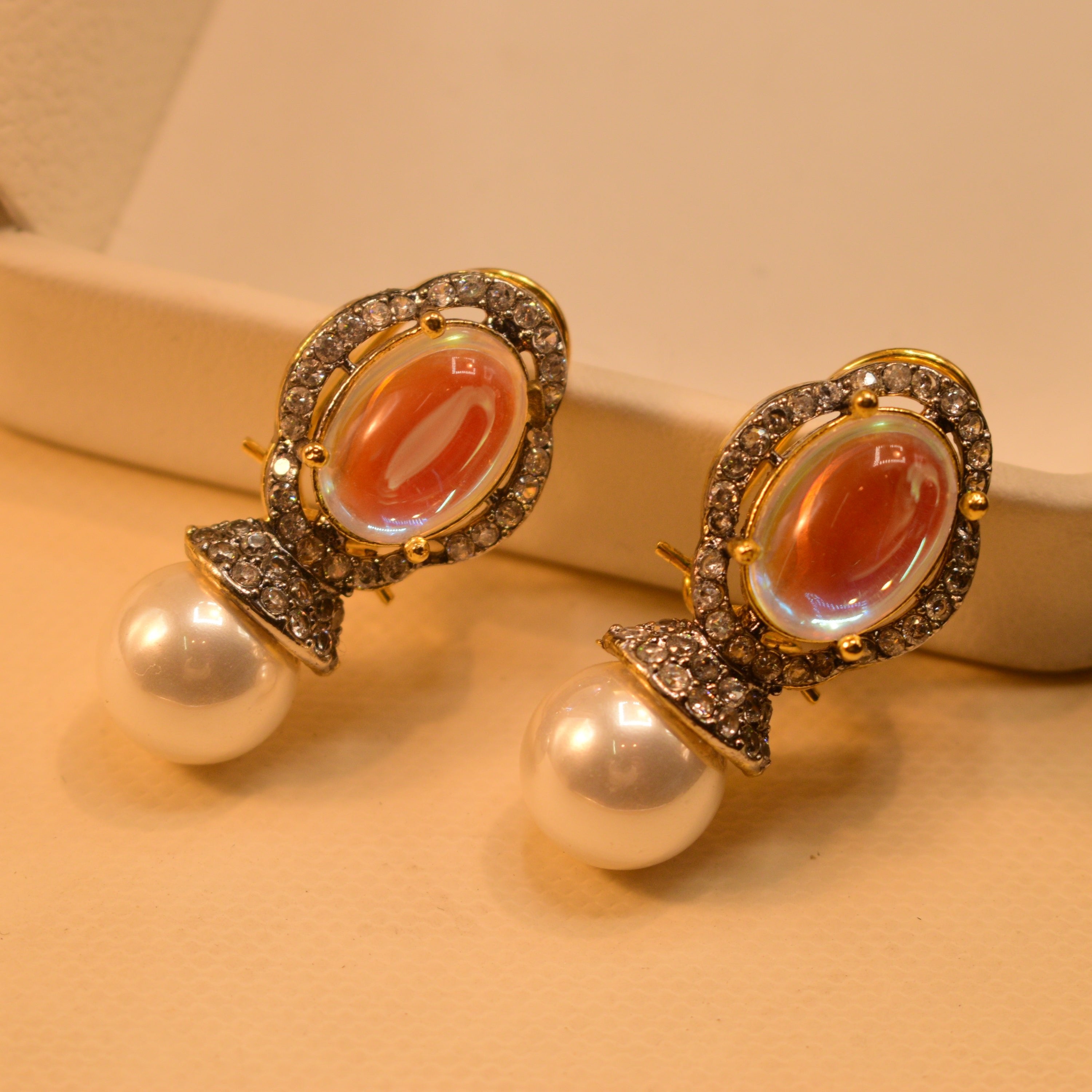 Glamorous Stylish Big Stone Pearl Earrings For Girls/women