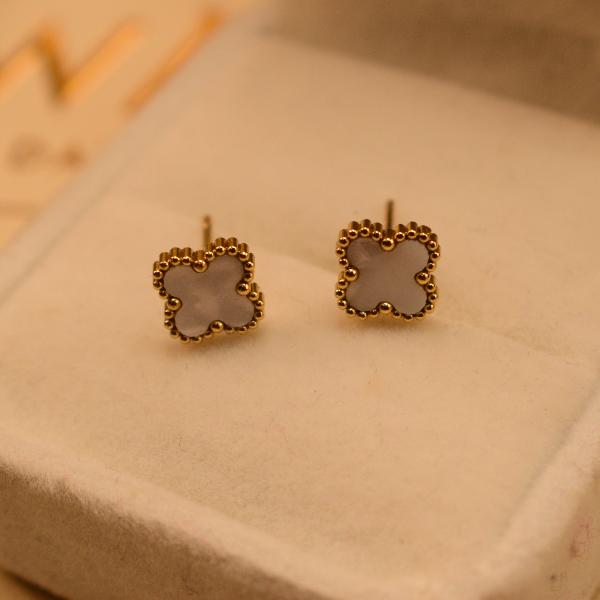 Luminous Flower Design Gold Plated Earrings For Girls/women