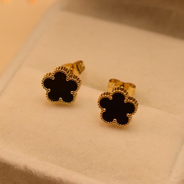 Gorgeous Design Gold Plated Earrings For Girls/women