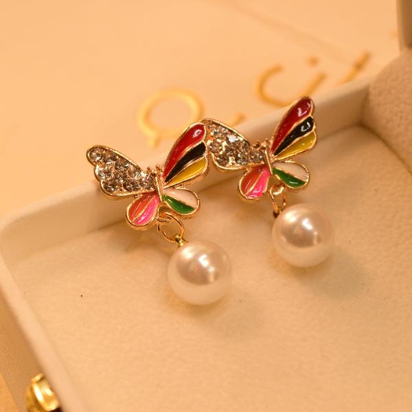 Luminous Butterfly Design Gold Plated Pearl Earrings For Girls/women