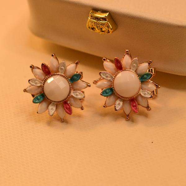 Beautiful Flower Design Real Stones Earrings For Girls/women