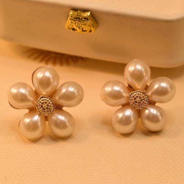 Gorgeous Flower Design Earrings For Girls/women