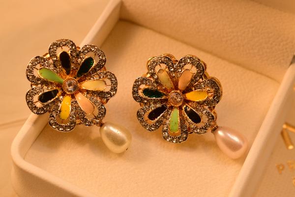 Luminous Flower Design Real Stones Earrings for Girls/Women