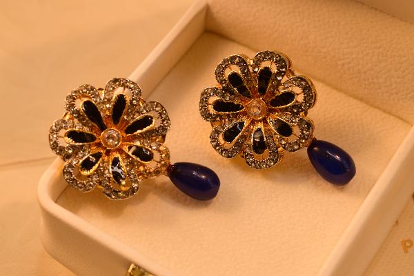 Luminous Flower Design Real Stones Earrings for Girls/Women