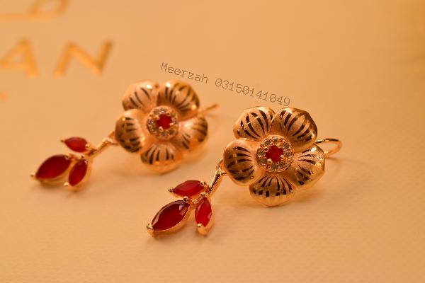 Gorgeous Flower Design Gold Plated Earrings for Girls/Women