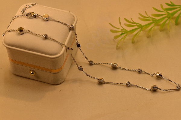 Stylish Unique Design Crystal Stones Pendant for Girls/Women