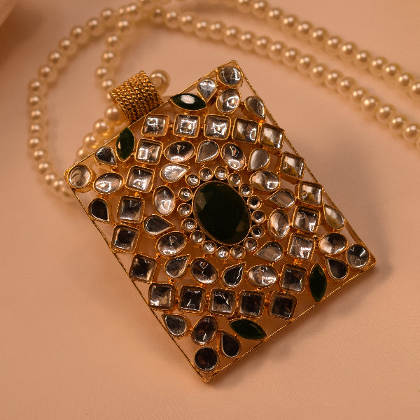 Dazzling Design Gold Plated Crystal Stones Pendant for Girls/Women