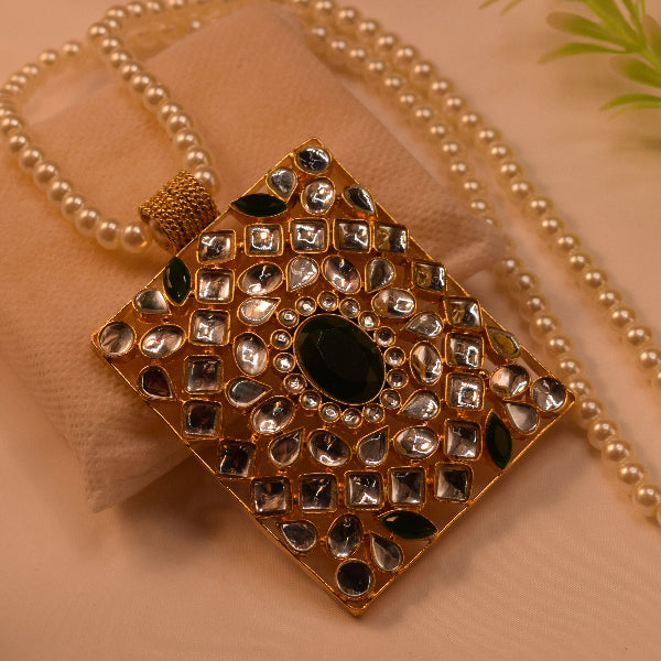 Dazzling Design Gold Plated Crystal Stones Pendant for Girls/Women