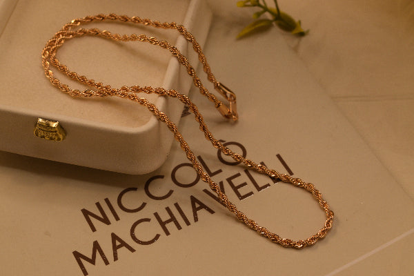 Luxury Unique Design Gold Plated Pendant for Girls/Women