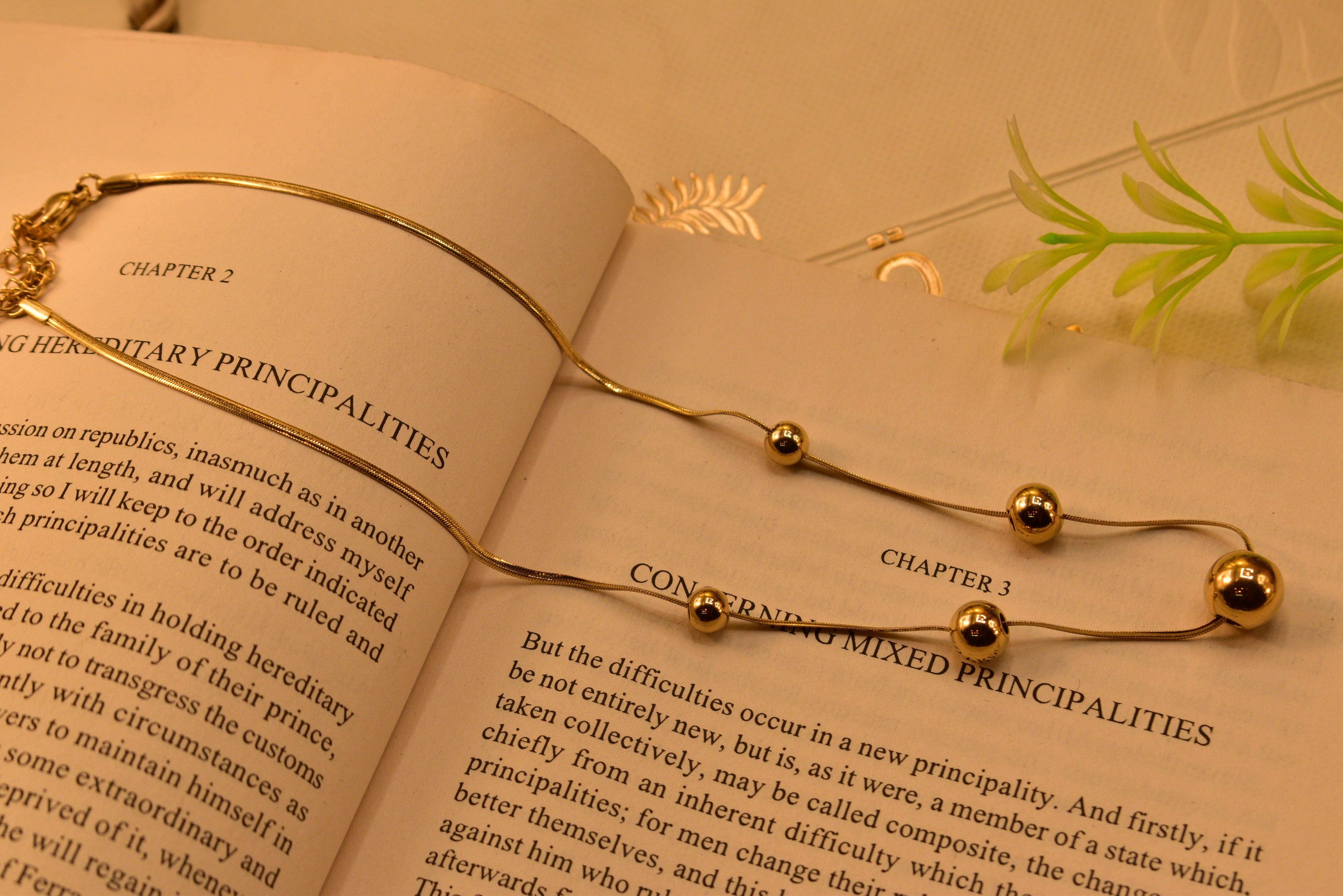 Charming Unique Design Gold Plated Pendant for Girls/Women