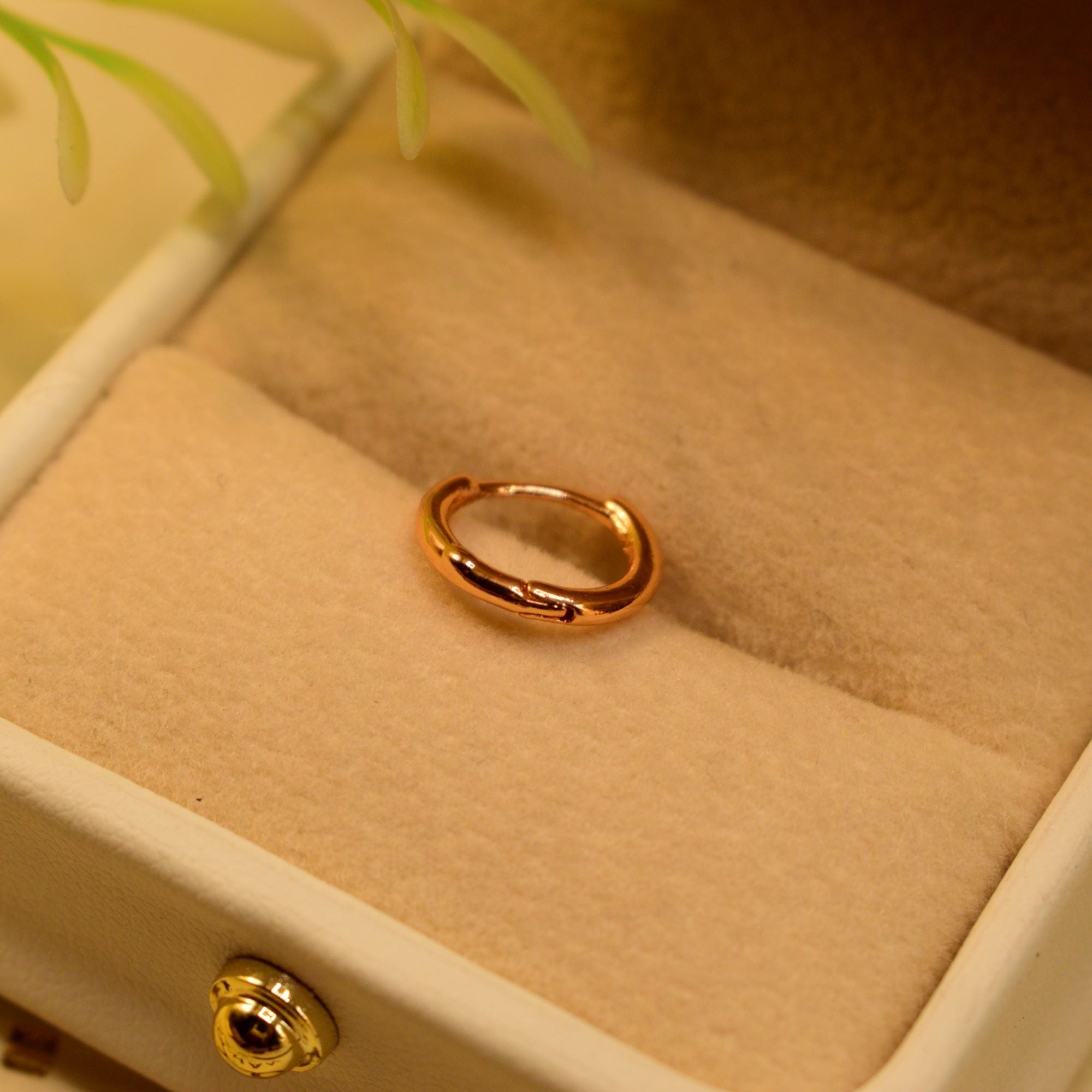 Beautiful Design Gold Plated Crystal Stones Nose Ring for Girls/Women