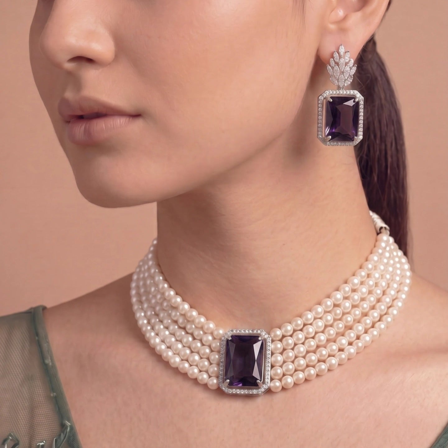 Beautiful Design Silver Plated Crystal Stones Necklace Set for Girls/Women