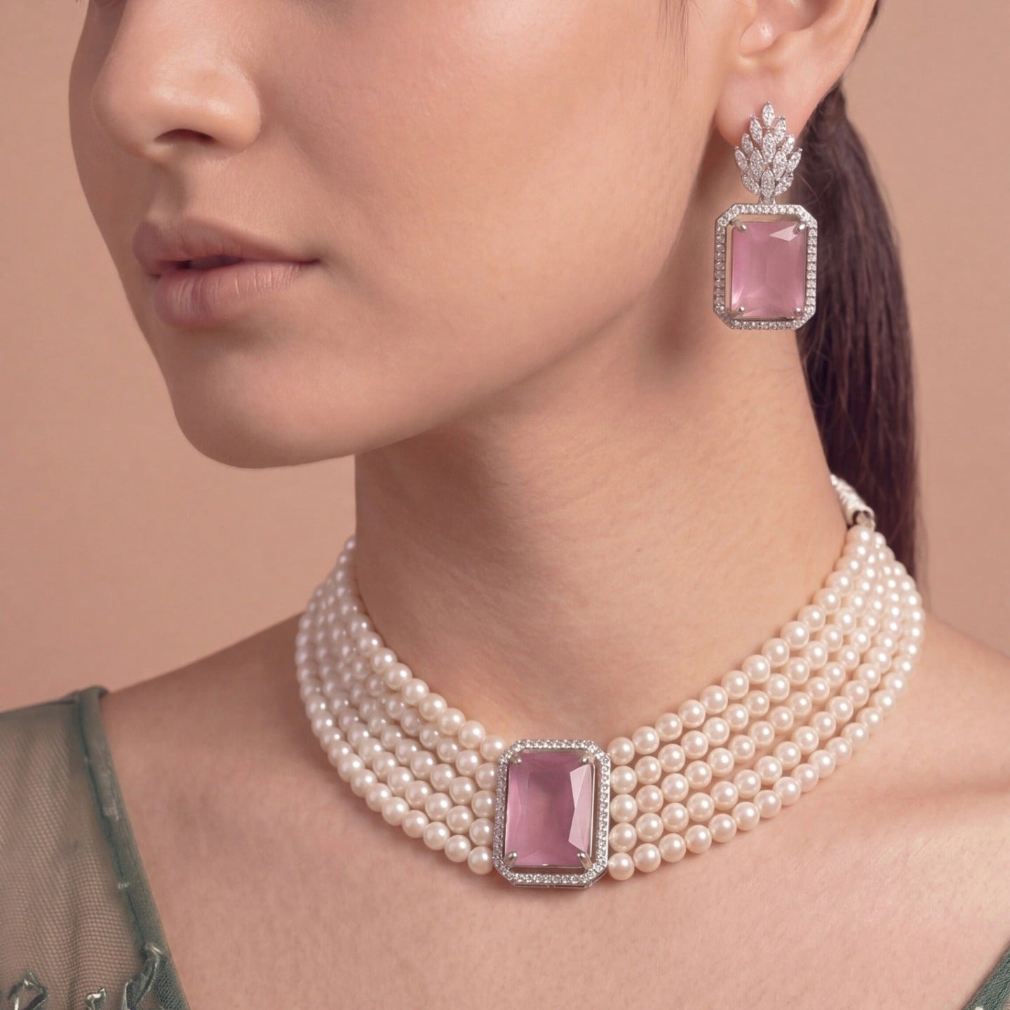 Beautiful Design Silver Plated Crystal Stones Necklace Set for Girls/Women