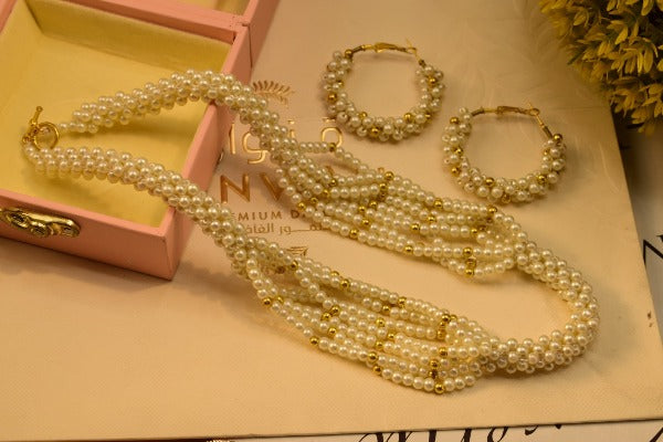 Elegant Fancy Golden Pearl Necklace Sets  for Girls/Women