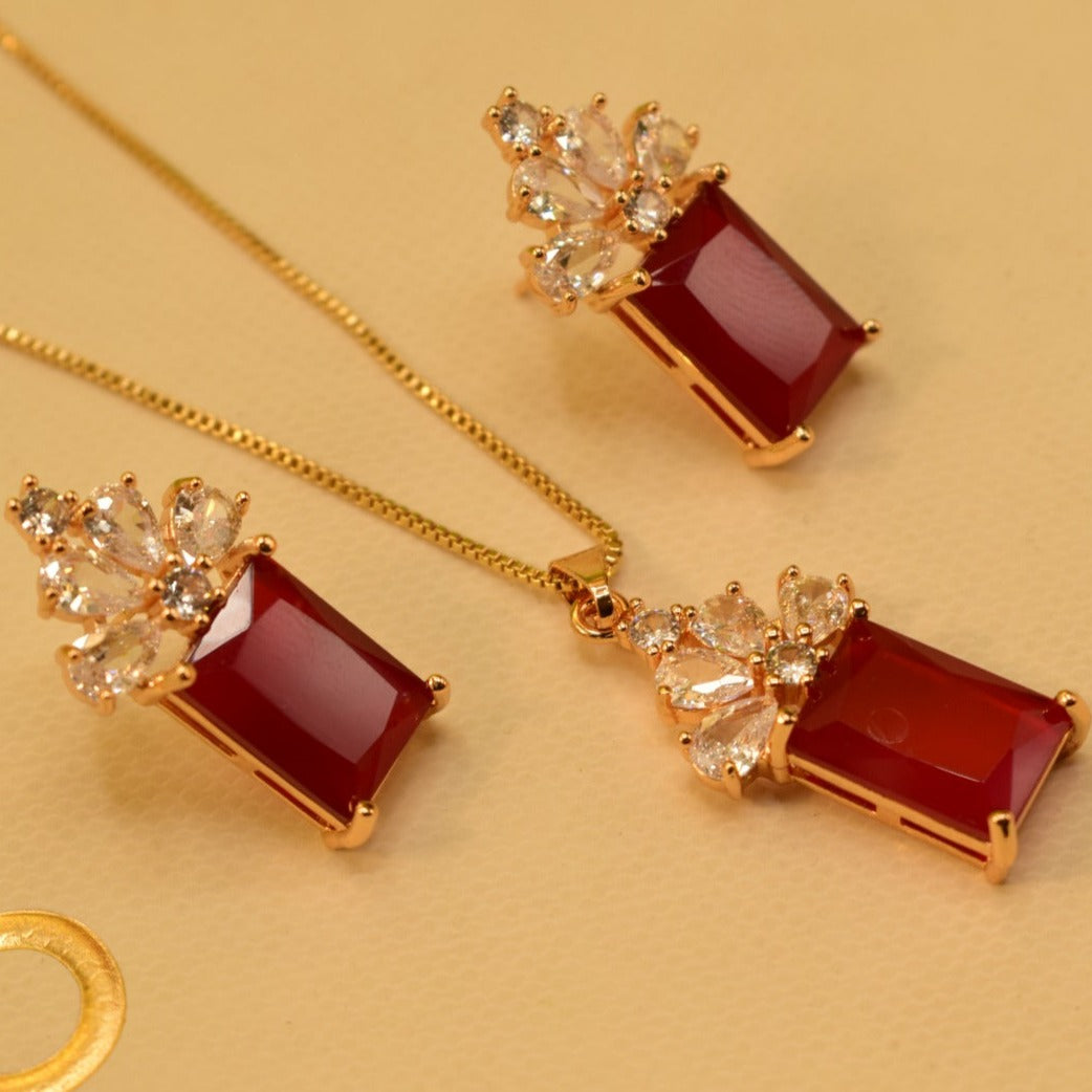 Elegant Fancy Gold Plated Necklace Sets for Girls/Women