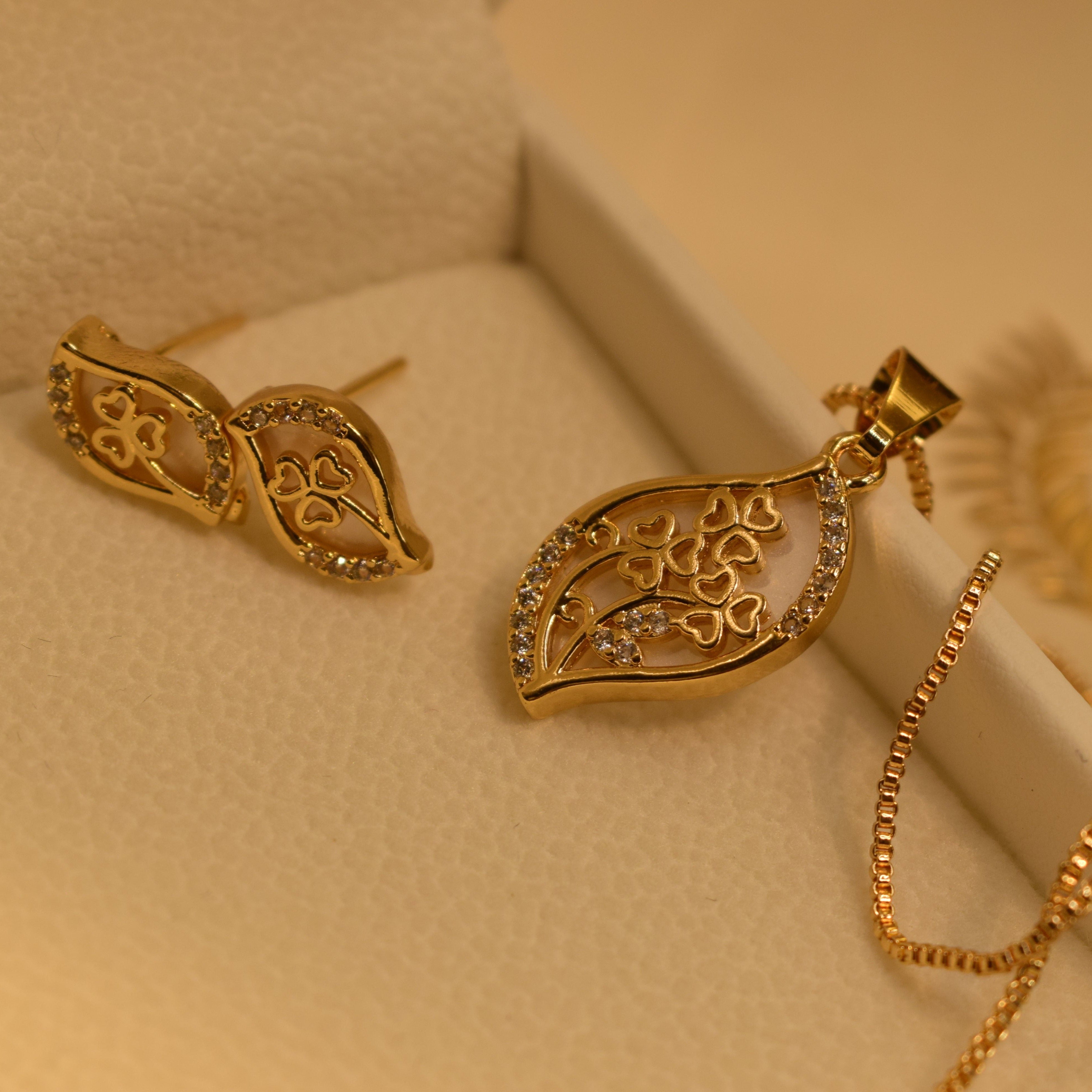 Elegant Gold Plated Necklace Set for Girls/Women