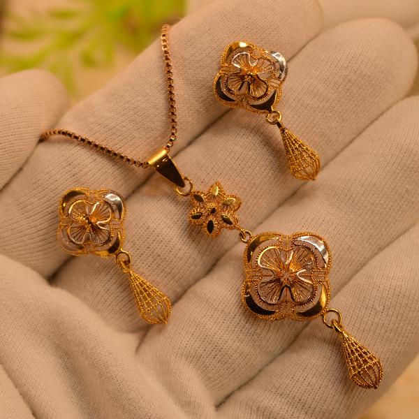 Fancy Unique Design Gold Plated Necklace Set for Girls/Women