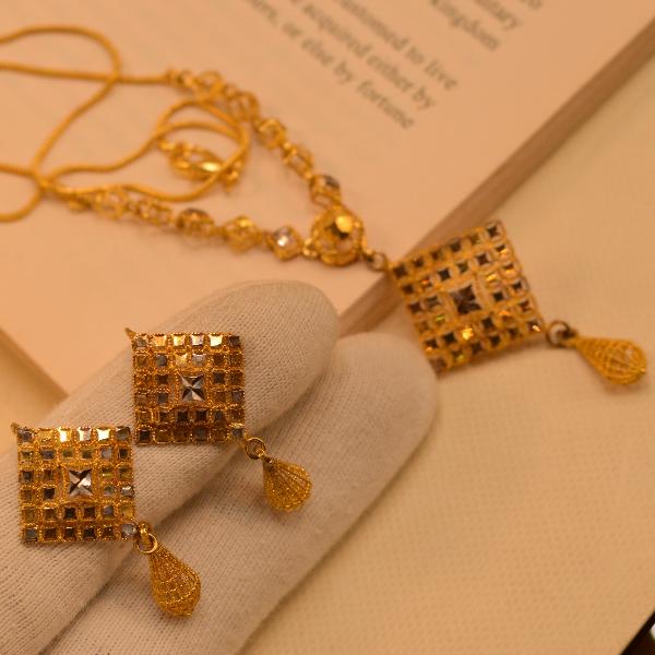 Luxury Unique Design Gold Plated Necklace Set for Girls/Women