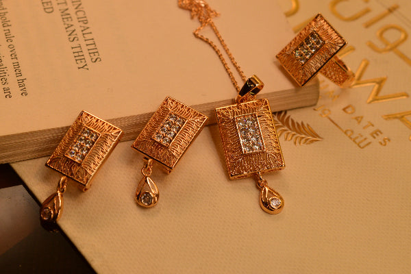 Unique Cubic Design Gold Plated Real Stones Necklace Set for Girls/Women