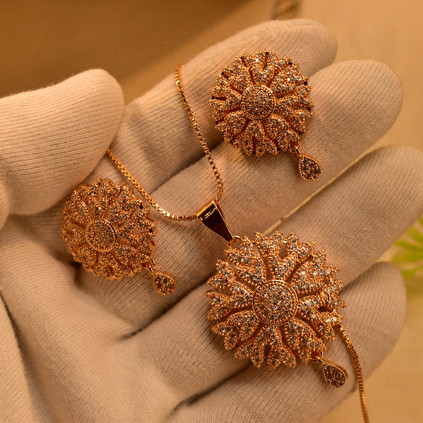 Gorgeous Unique Design Crystal Stones Necklace Set for Girls/Women
