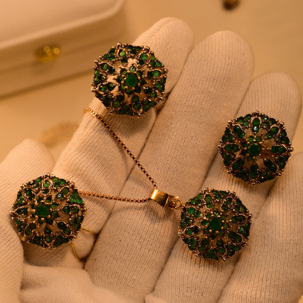 Charming Design Gold Plated Real Stones Necklace Set for Girls/Women