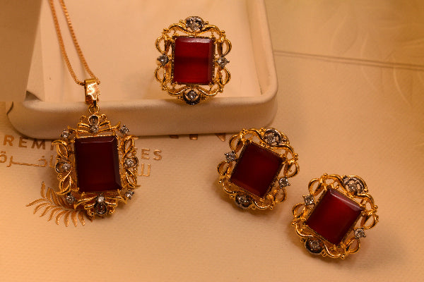 Charming Design Gold Plated Real Stones Necklace Set for Girls/Women