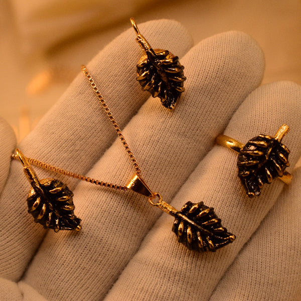 Gorgeous Leaf Design Gold Plated Necklace Set for Girls/Women