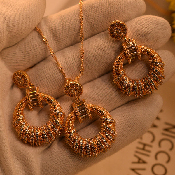 Fancy Design Gold Plated Crystal Stones Necklace Set for Girls/Women