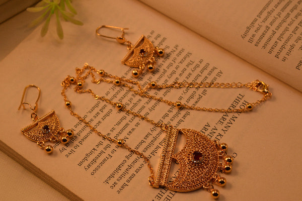 Elegant Unique Design Gold Plated Crystal Stones Necklace Set for Girls/Women