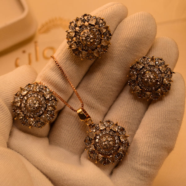 Luxury Unique Design Gold Plated Crystal Stones Necklace Set for Girls/Women