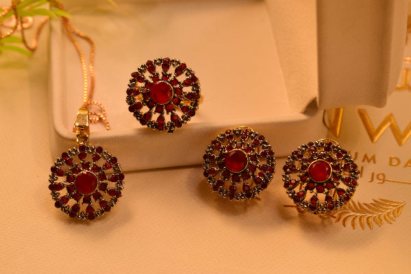 Fancy Design Gold Plated Crystal Stones Necklace Set for Girls/Women