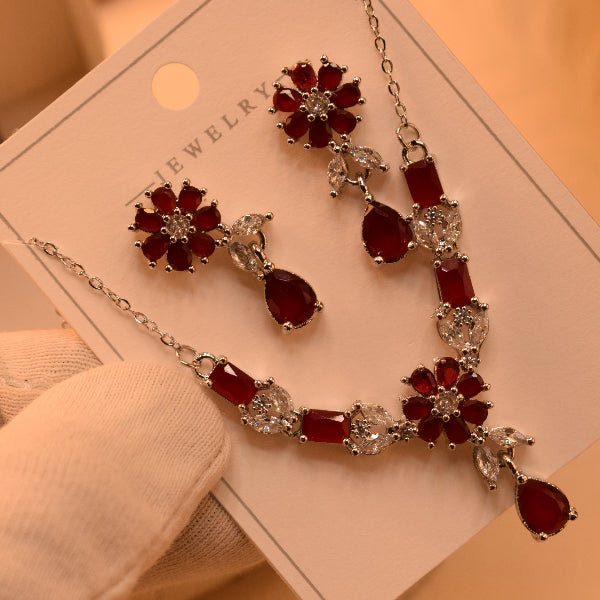 Glamorous Design Silver Plated Crystal Stones Necklace Set for Girls/Women